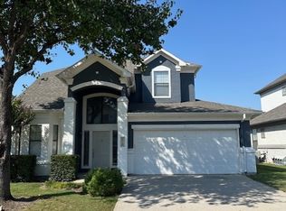 2712 Stone Oak Dr, Fort Worth, TX 76109