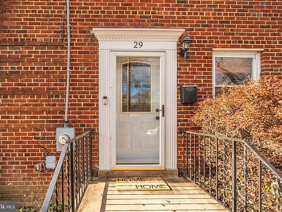 2nd image of 29 S Hudson St