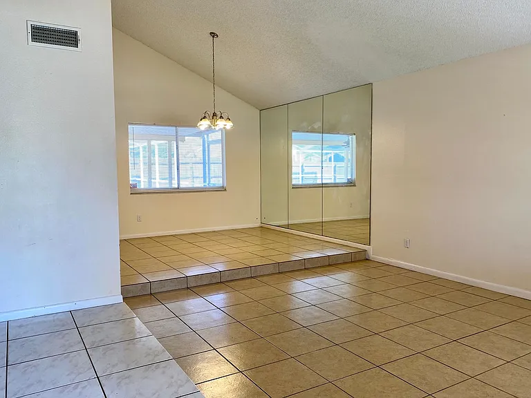 5205 Dublin Pl — Photo 6