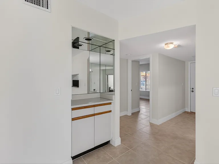 351 Club Cir #101 — Photo 25