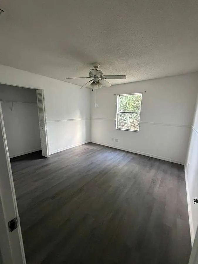 5 bed, 2481 sqft, $850 — Photo 3