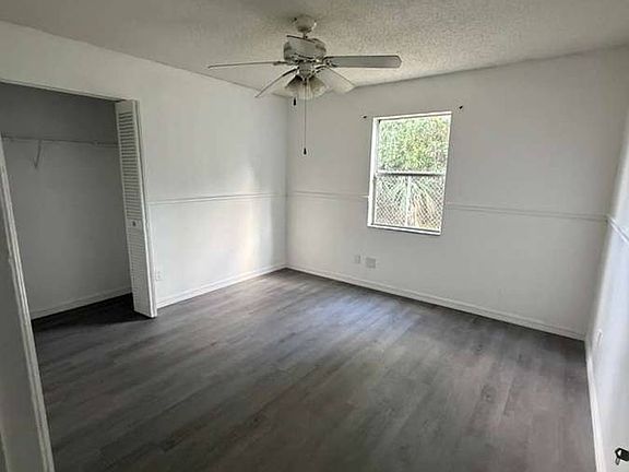 3rd image of 1301 Baca Ave NW
