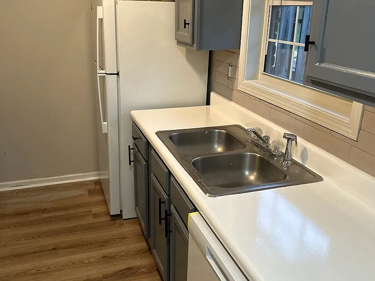 200 Westridge Dr #207 — Photo 4