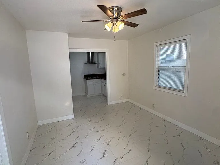 819 S Cypress Ave — Photo 7