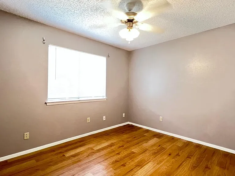 11941 Sunhillow Bnd #A — Photo 5