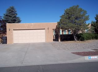 2101 White Cloud St NE, Albuquerque, NM 87112