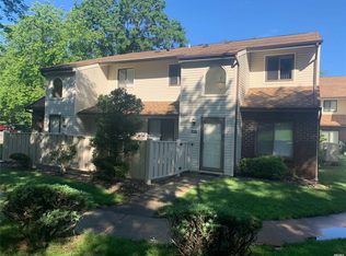 1020 Skyline Dr, Coram, NY 11727