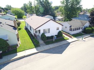 707 Ledochowski St, Lemont, IL 60439