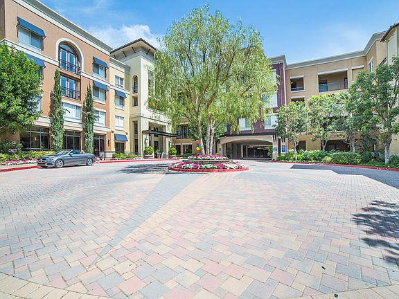 5th image of 24595 Town Center Dr APT 3109