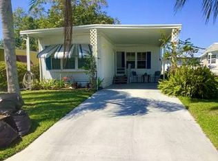 5 Santa Cruz Way, Pt Saint Lucie, FL 34952