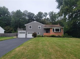 6 Hunters Ln, Norwalk, CT 06850