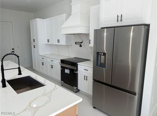 1150 Eclipse St E, Lehigh Acres, FL 33974