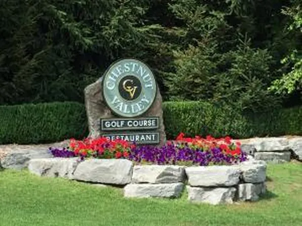 1975&1995 Clubhouse Dr, Harbor Springs, MI 49740