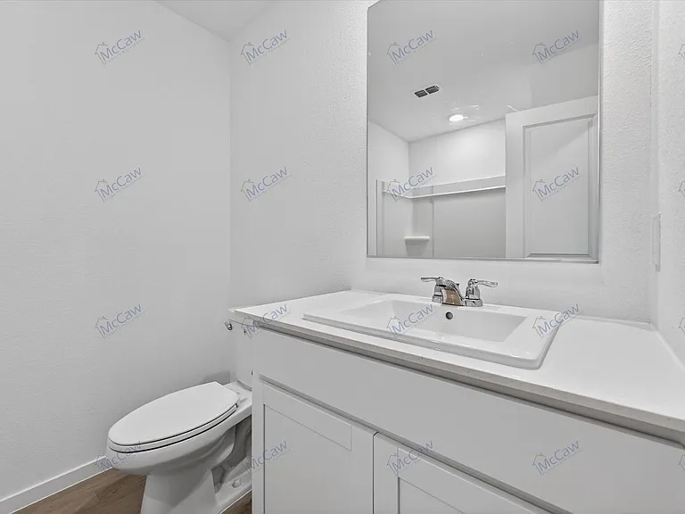 4041 Arklow St — Photo 14