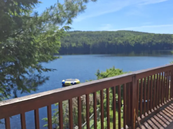 85 Winter Rd, Weare, NH 03281