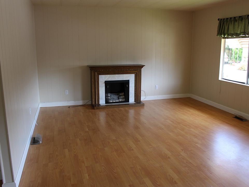 1st image of 34 Pringle Ct #34