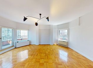 250 E 73rd St #PHB, New York, NY 10021
