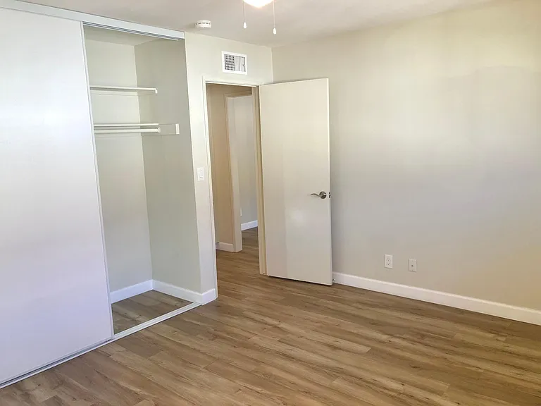 320 North Monterey Street — Photo 16