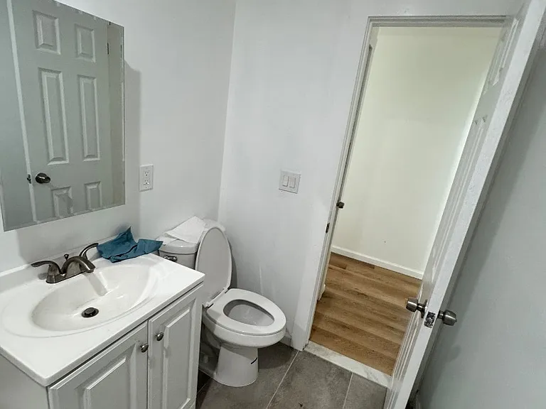 Unit Photo