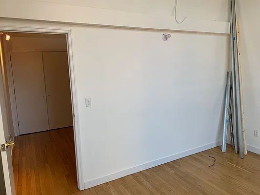 Rented by Carnegie Management Inc | media 10