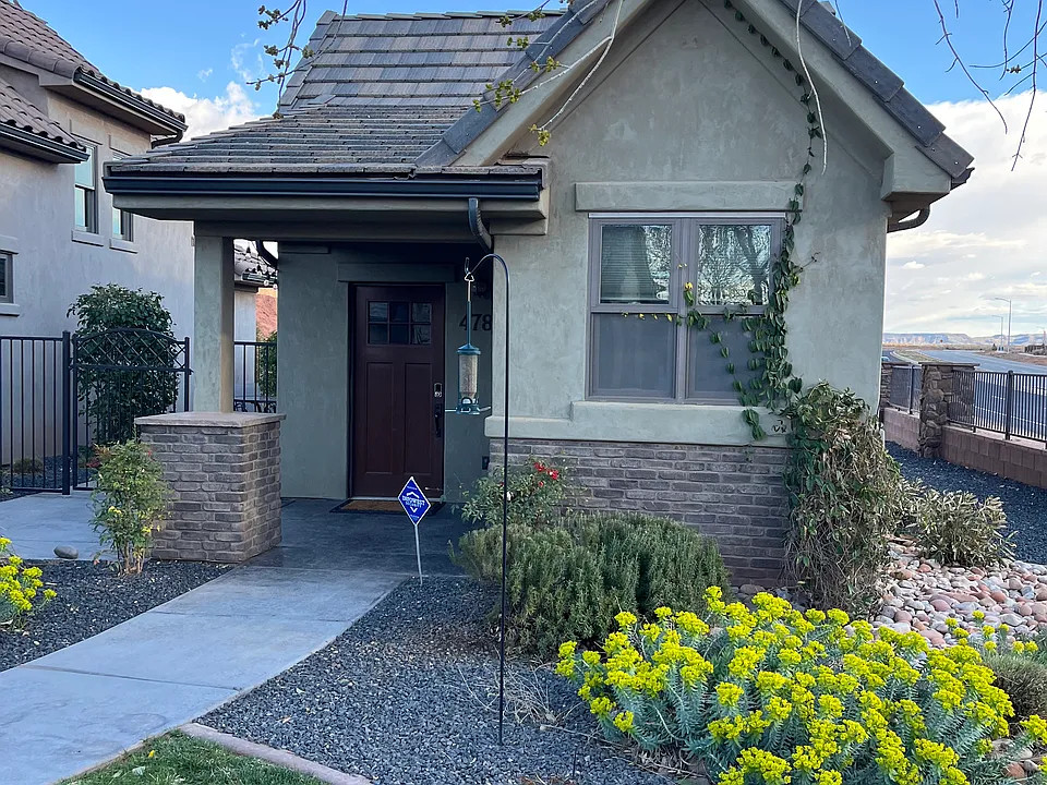 4784 S Cattail Way