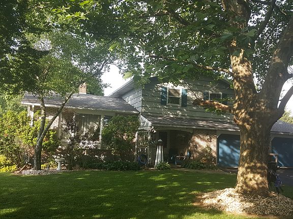 2nd image of 111 Brentwood Ave