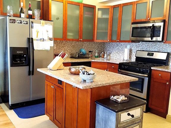 2nd image of 2828 W 16th St APT 4A
