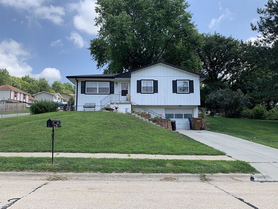 1st image of 1507 Bryan Ave
