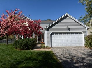 1244 Narragansett Dr, Carol Stream, IL 60188