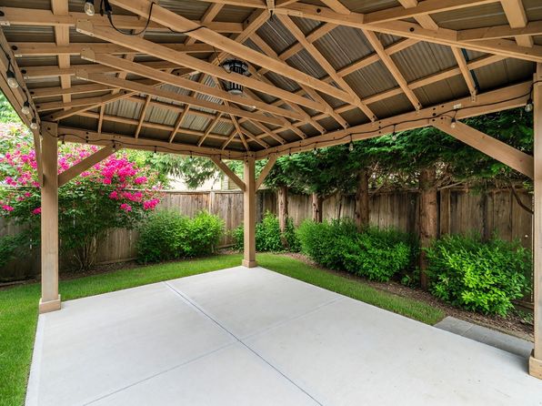 5 bedroom rental in Richmond — photo 17