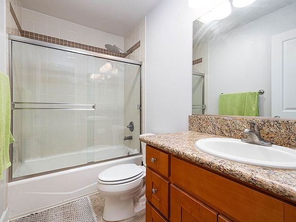 3rd image of 8509 Villa La Jolla Dr APT G