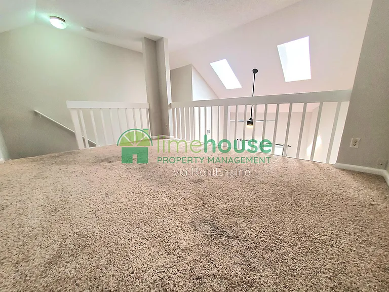 4944 Willow Pointe Ln — Photo 13