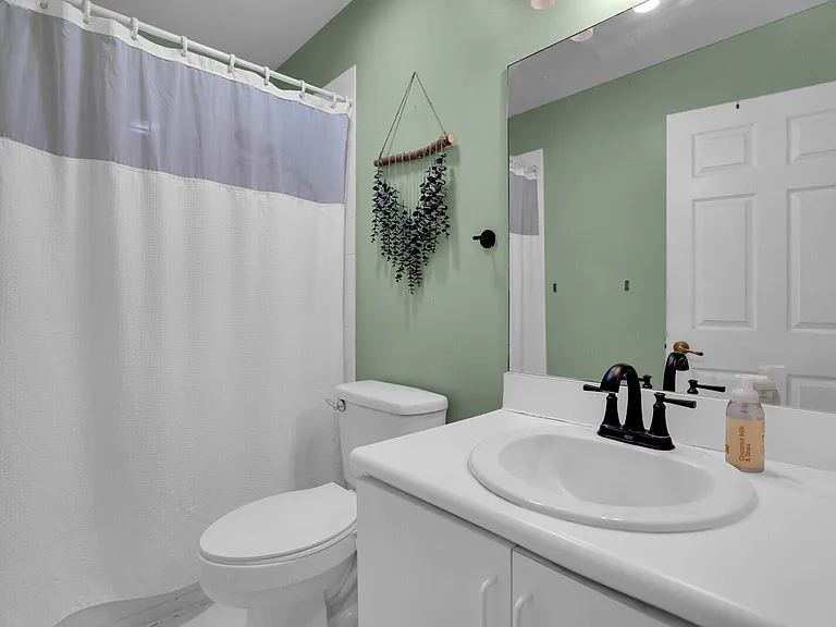 3331 Commodore Ct — Photo 9