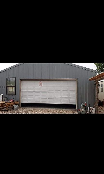 2nd image of 1520 Farmway Rd