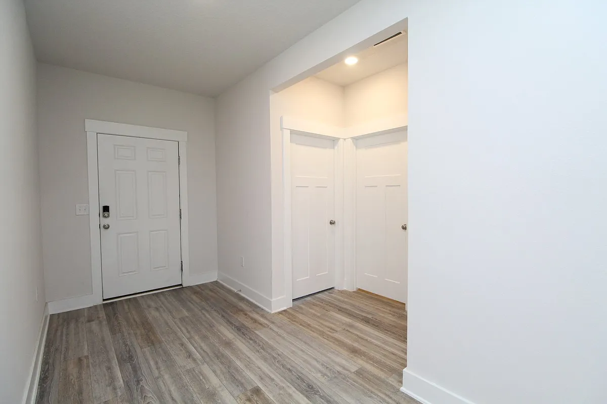 Building Photo - 10988 Coues Dr
