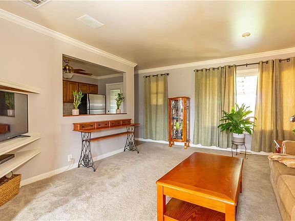 4th image of 2343 Fisher Ave