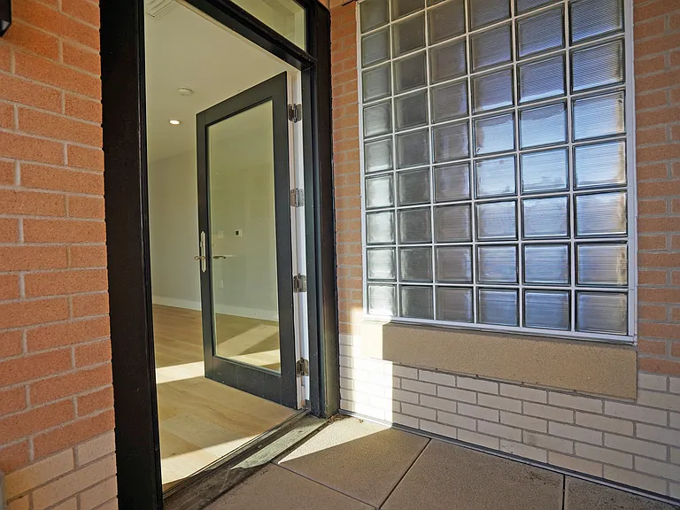 1650 Commonwealth Ave #303 — Photo 29