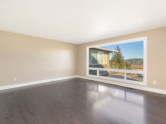 4th image of 16008 95th Ave SE