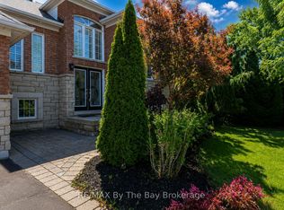 121 Royal Beech Dr, Wasaga Beach, ON L9Z 2N2