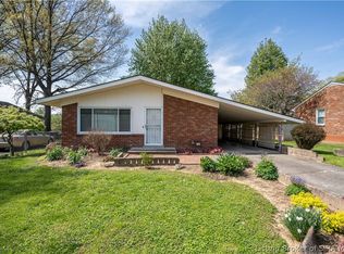 1533 Cliftwood Drive, Clarksville, IN