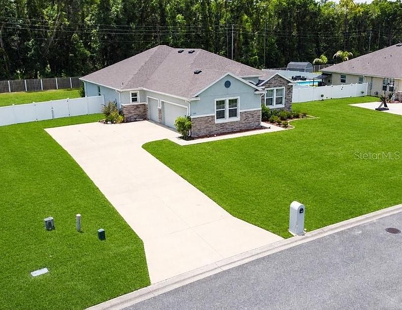 1st image of 1320 SE 63rd Court Rd