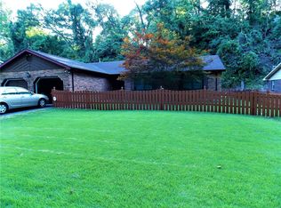 34 Newman Dr, Belleville, IL 62223