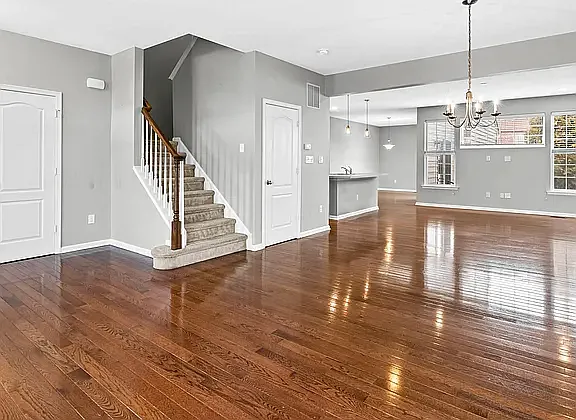 2223 N Okeeffe Ln — Photo 4