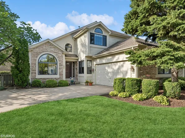 152 Seneca Trl, Bloomingdale, IL 60108