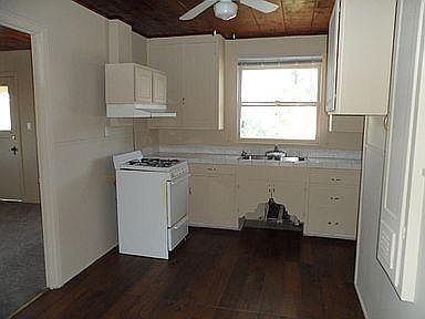 4th image of 333 Raymond Ave