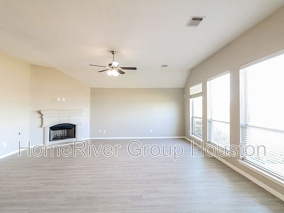 5th image of 3423 Village Pond Ln