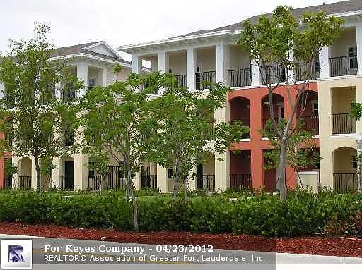 2nd image of 732 SW 1st Ave #732