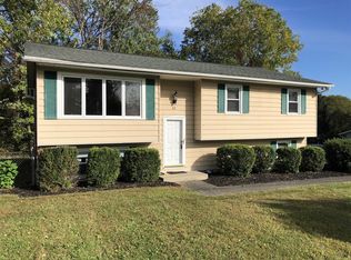 67 Balfour Dr, Wappingers Falls, NY 12590