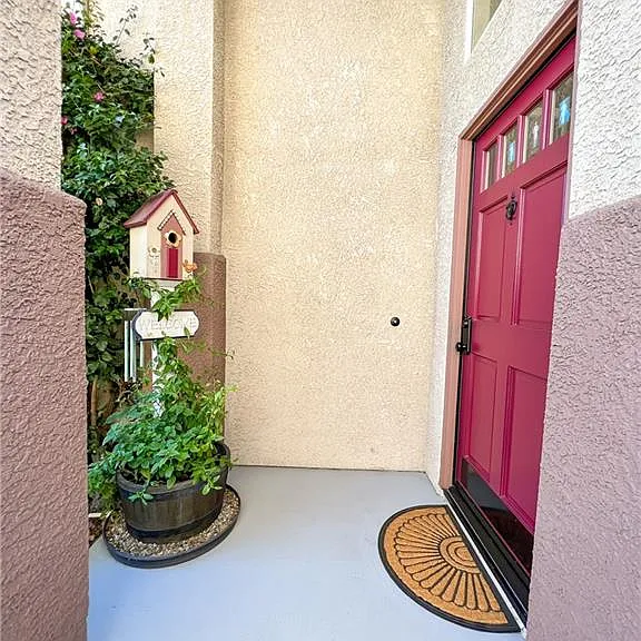11144 Corsica Ct — Photo 2