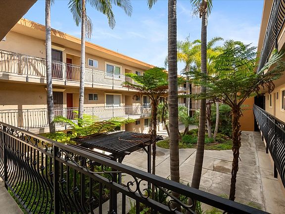 2nd image of 7555 Linda Vista Rd APT 27
